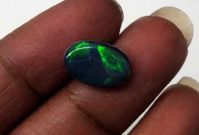 Pietre preziose: Australische Opal Dublette 2.50cts. – Nuovo (secondo la descrizione) da Bern venduto da Grindelwaldaus 3