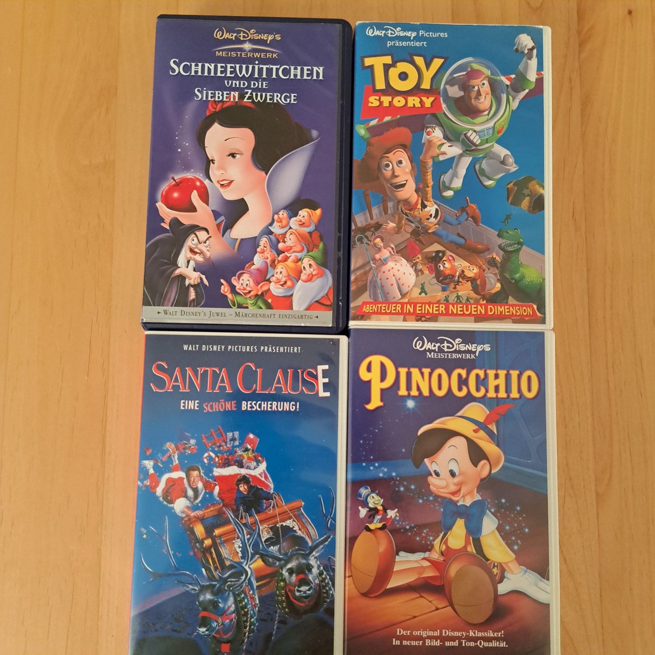 Tutti i VHS: 4 Videokassetten von Walt Disney – Usato da Grüningen venduto da Tappio 1