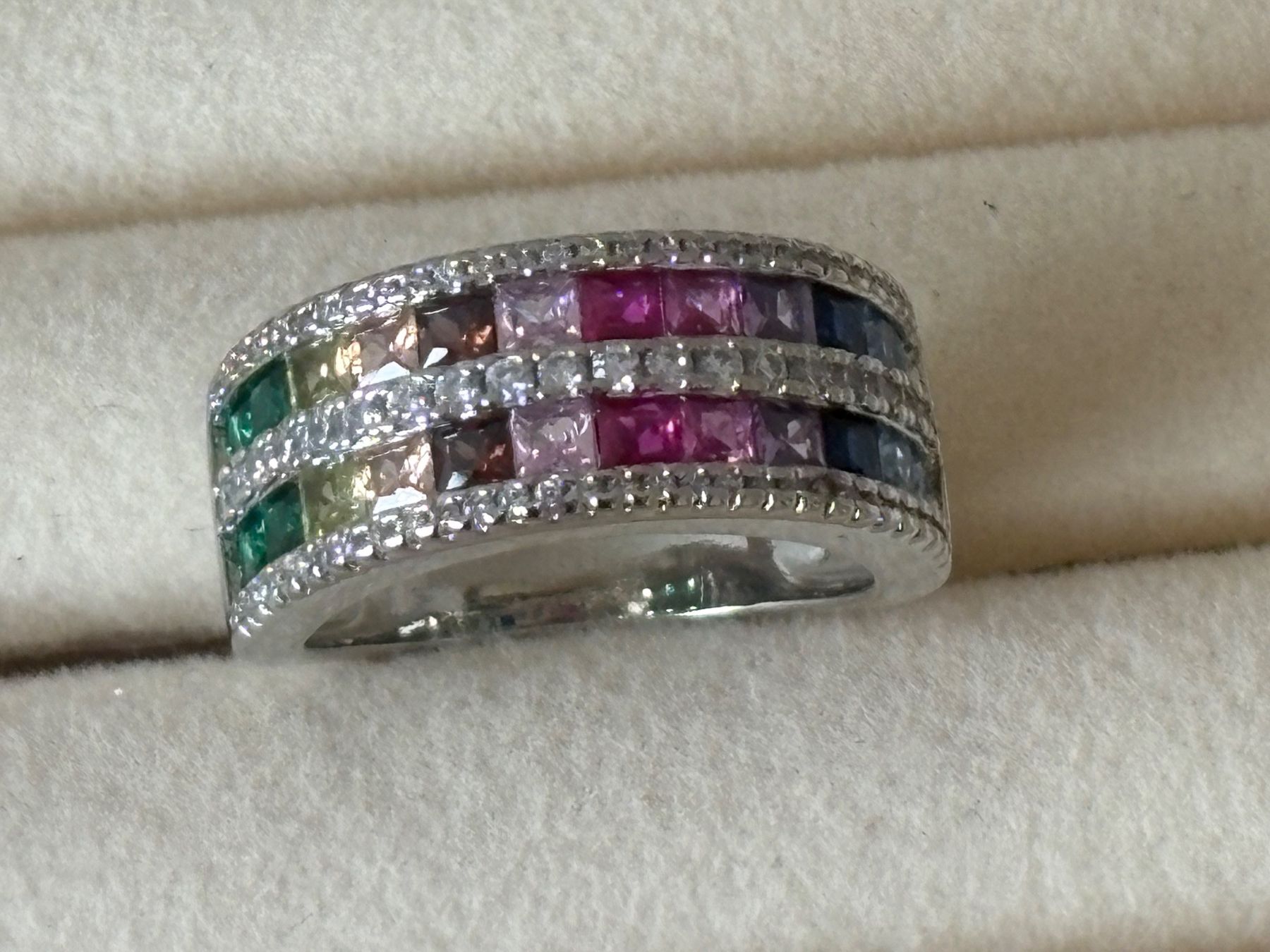 Anelli: Luxus Elegante gr18/8 Ring Zirkonia Multicolore Farbe:silber – Nuovo (secondo la descrizione) da Biel-Bienne venduto da Roserosse13 3