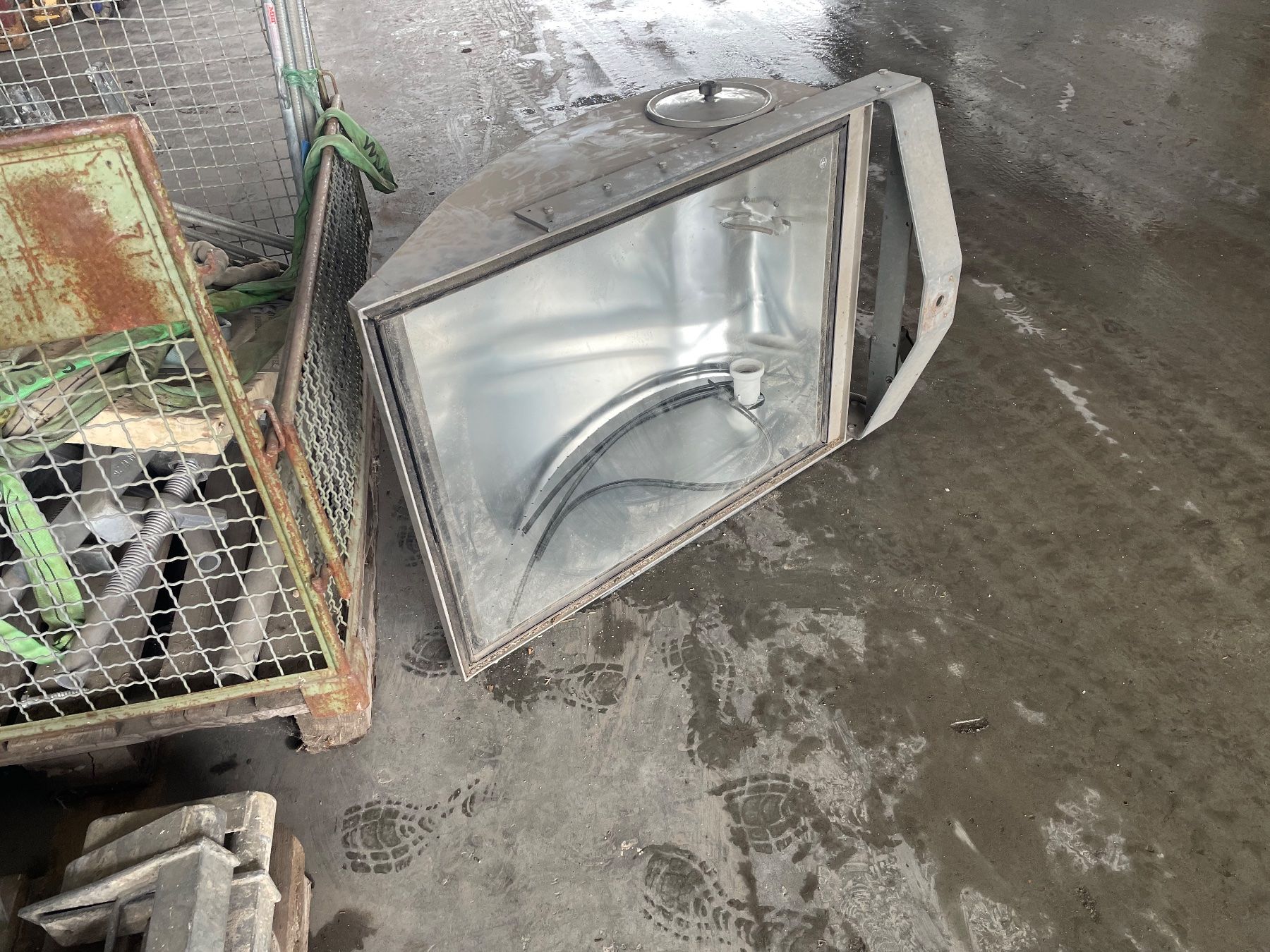 Fari: 3 Scheinwerfergeheuse gross, Baustelle, Lager Flutlicht – Usato da Volketswil venduto da restposten911 2