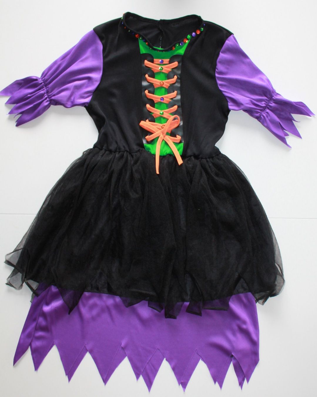 Costumes: Costume sorcière / Hexe t. 5 - 6 ans – D'occasion à Peseux par CoolShoping 1