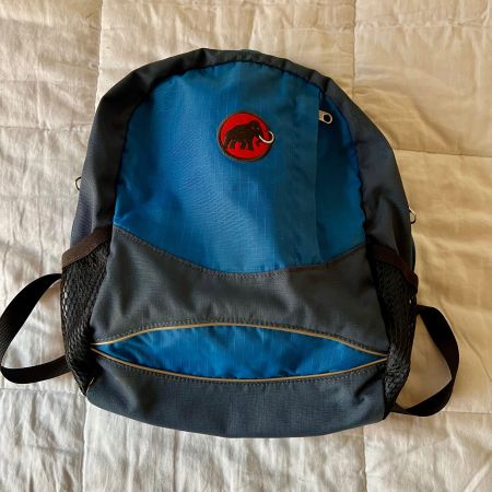 Kleiner herziger Mammut Rucksack.