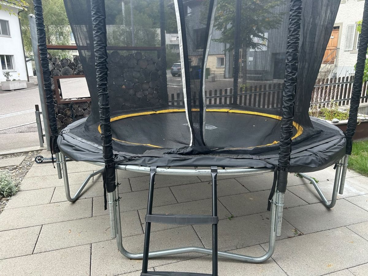 Trampolini: Trampolin Berg – Usato da Winterthur venduto da Debatte 2