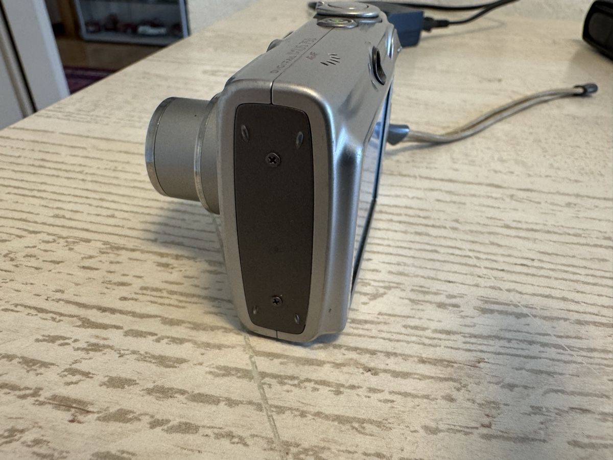 Canon Kamera: Canon ixus 750 Digitalkamera – Gebraucht aus Zunzgen von milesdavis76 5