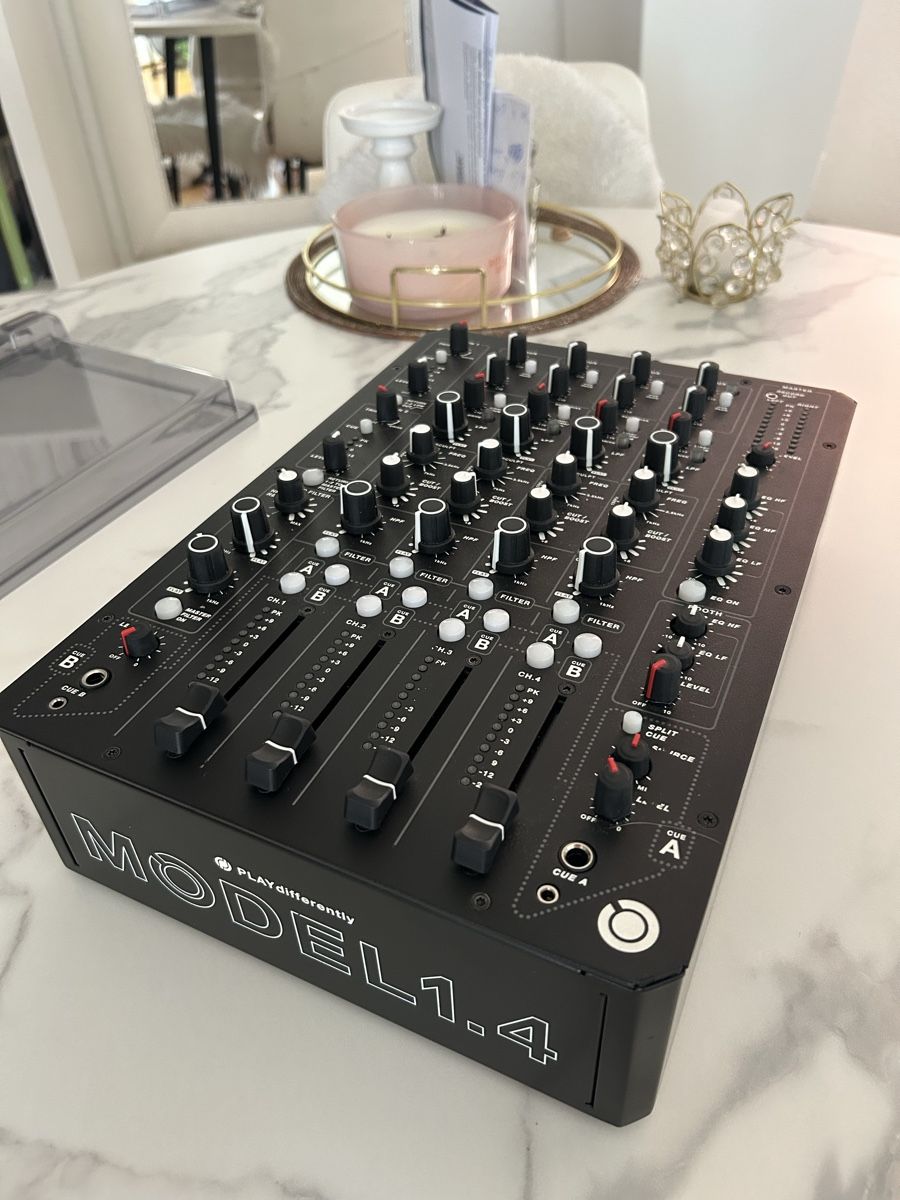 Allen & Heath Console di mixaggio: Mixer PLaYDifferently MODEL 1.4 + decksaver – Usato da Morbio Inferiore venduto da ste_k6tr 1