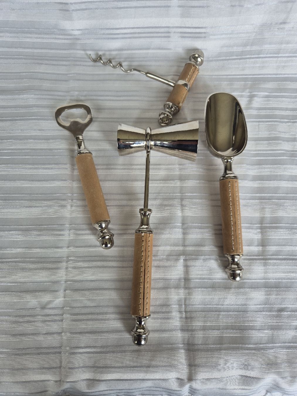 Elettrodomestici da cucina: Leather and Chrome bar tool set – Usato da Zürich venduto da mrs_kz6n 1