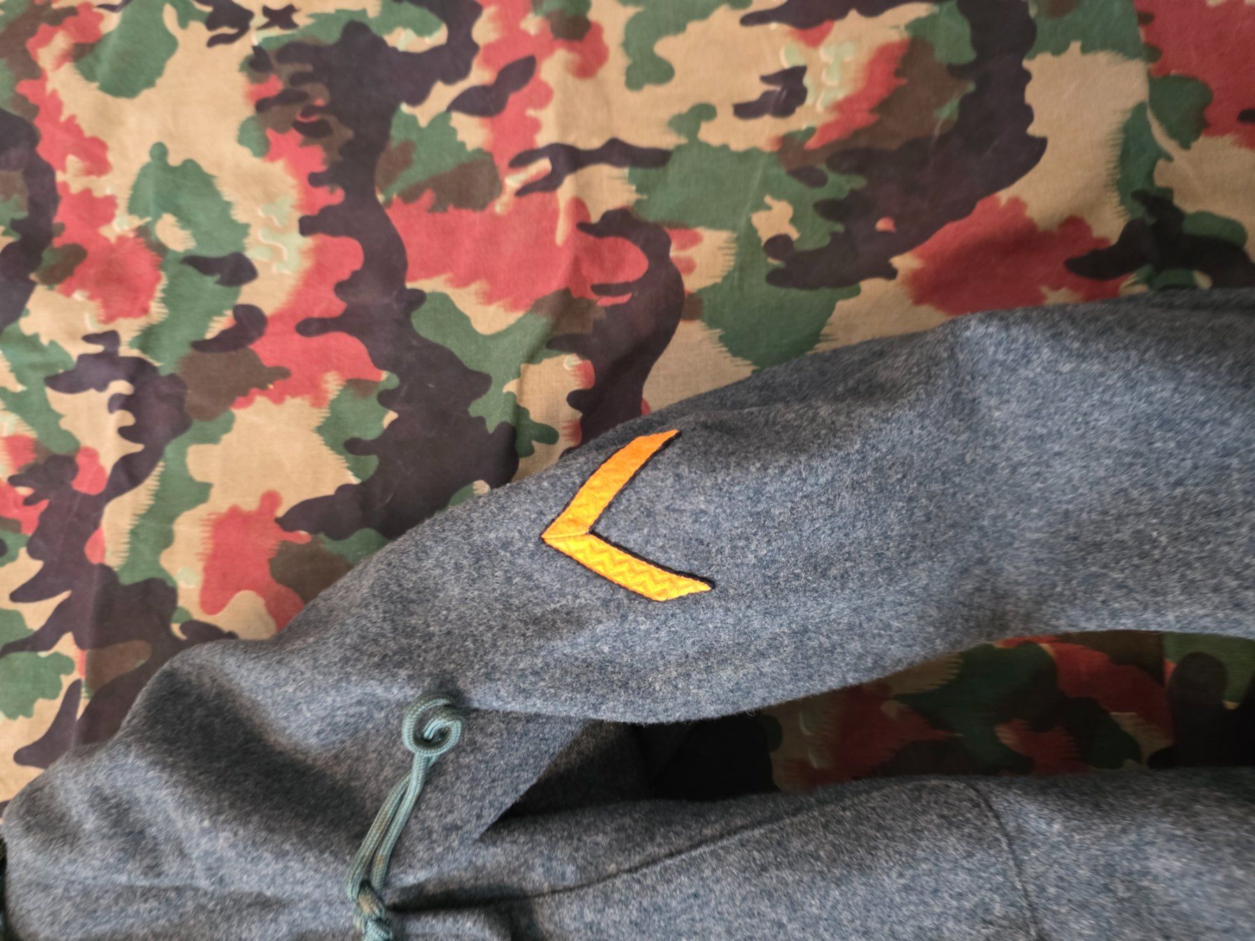 Schweizer Armee Uniformi: Armee Jacke Militär Uniform – Usato da Dorf venduto da Echo_Elements 2
