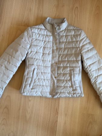Hübsche Uebergangssteppjacke Zara Gr L ungetragen