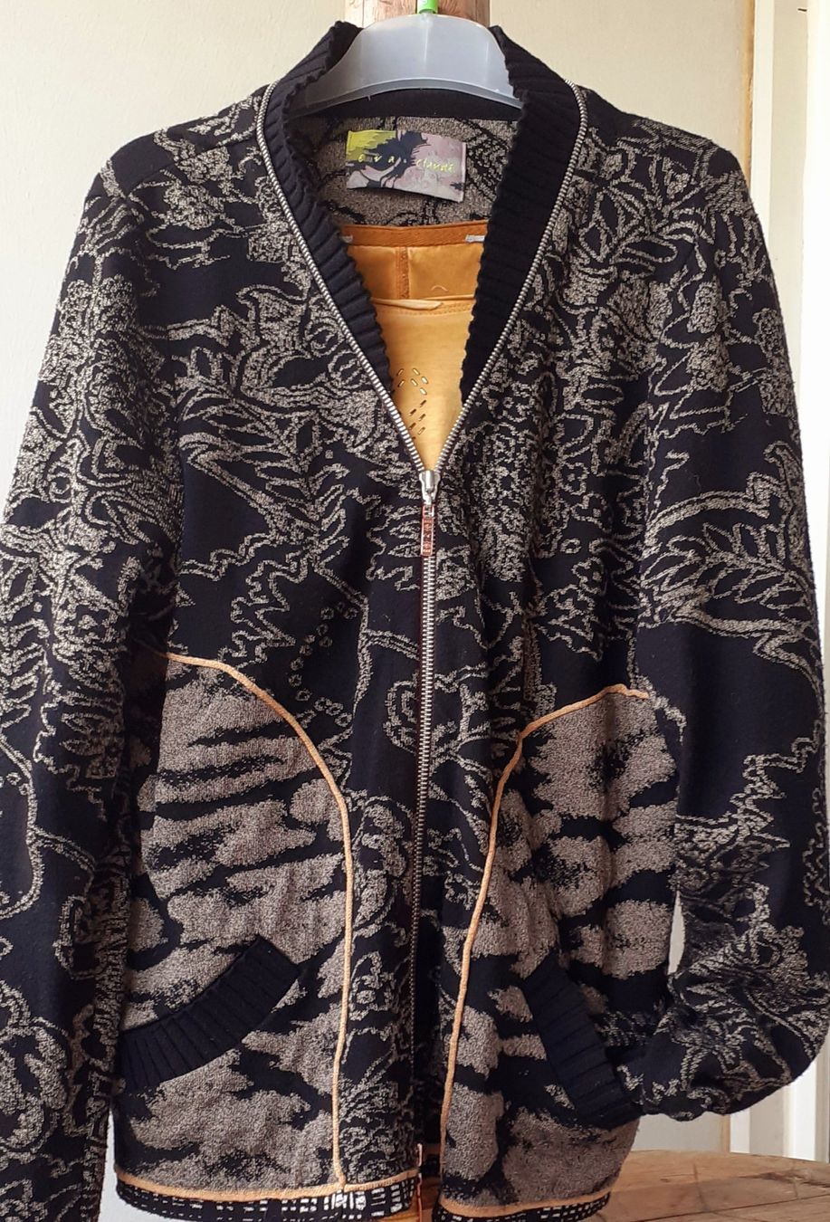 Eva & Claudi Jacken: Eva & Claudi Strickjacke, M/L – Gebraucht aus Bern von Solarsystem 2