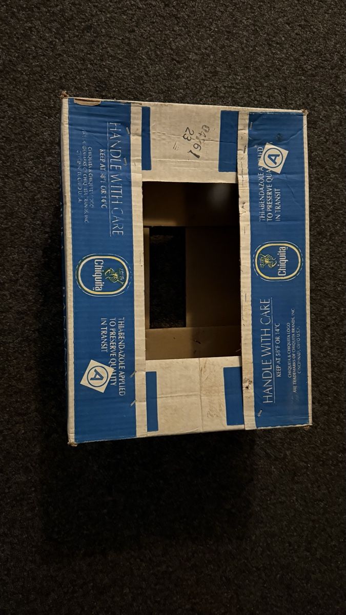 Kartons: Bananen Kiste – Gebraucht aus Schlatt ZH von Christian031962 1