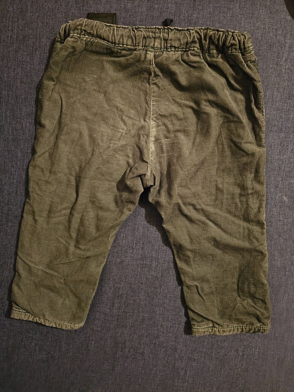 H&M Pantalons: Cordhose Gr. 80 – D'occasion à Worb par jun_fj8w 3