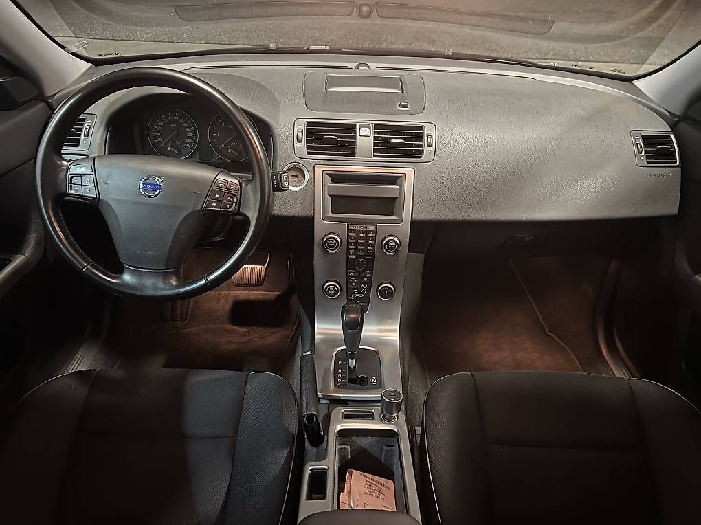 Automobili: Volvo V50 2.0D – Usato da Sursee venduto da maz_6hzr 4