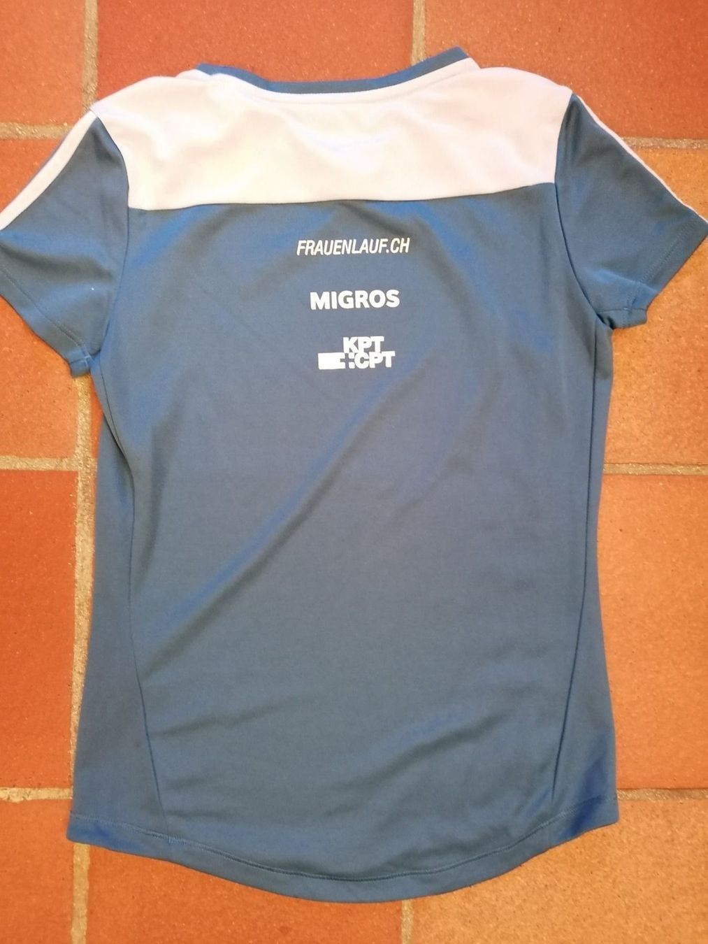 Camicette, T-shirt & Top: Sport Shirt S 158 – Usato da Solothurn venduto da Shanty.20 2