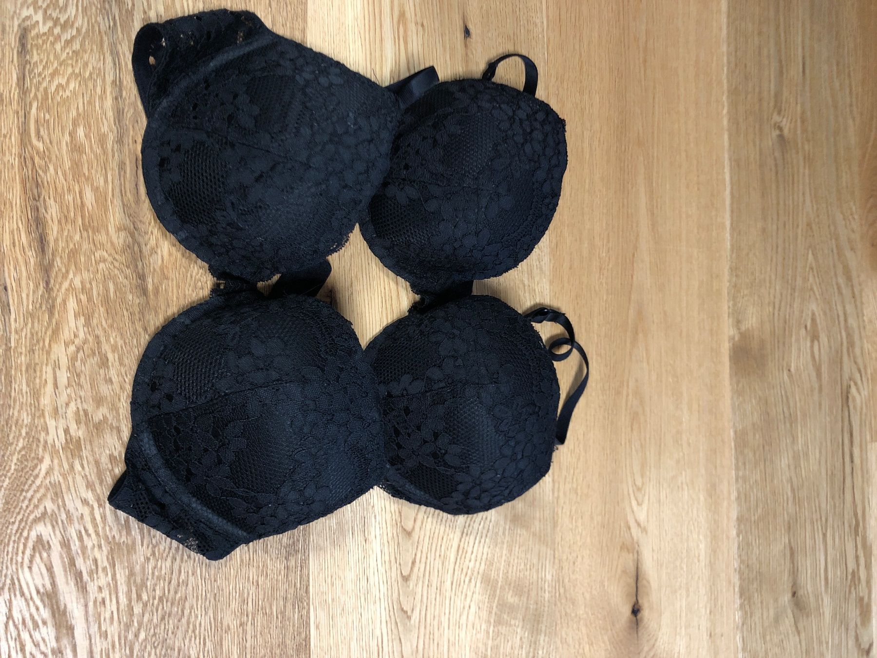 Autres dessous: 2x BH 75C – Neuf (Voir description) à Grüningen par Rami77