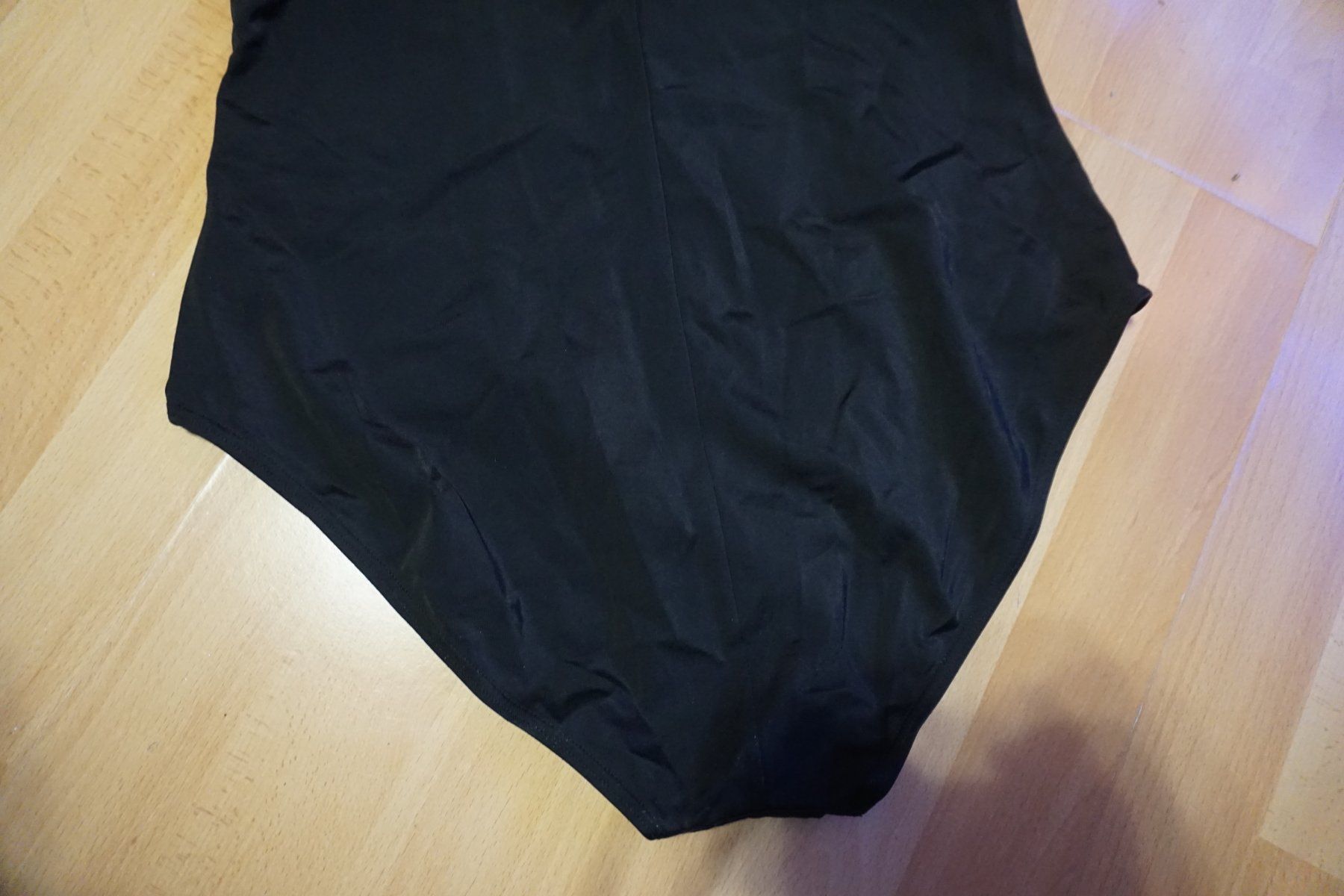 Maddison Costumi da bagno & Bikini: Schwarzer Badeanzug von Maddison, Grösse 46 – Usato da Zürich venduto da einalemjena 4