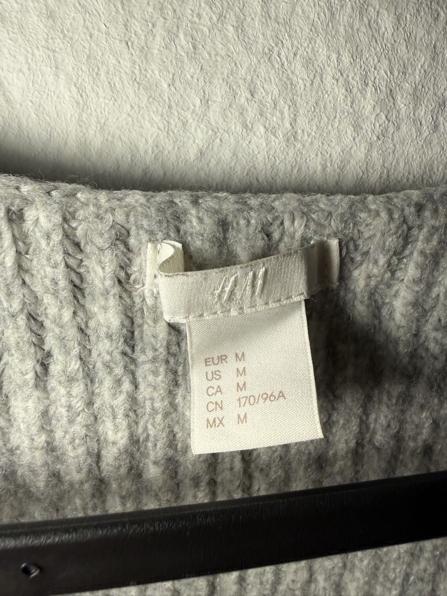 H&M Pullover & Sweatshirts: Pullover – Gebraucht aus Zürich von joe_9lm9 1