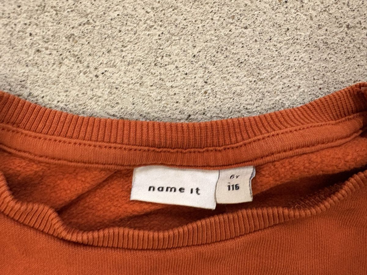 Name It Pullover & Sweatshirts: Sweat Monstre – Gebraucht aus Zürich von chemostat 1