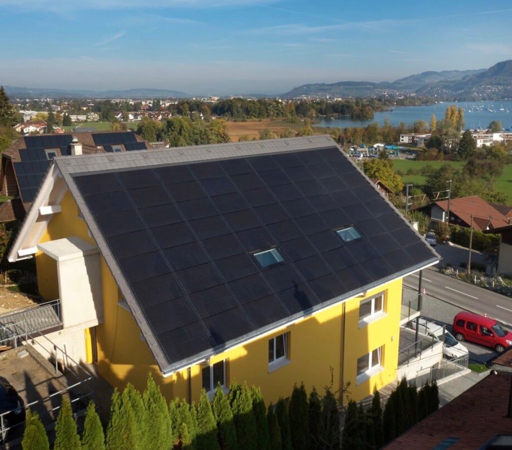 Dispositivi a energia solare: Integrierte PV-Anlage (Hersteller Link oder PDF Dokument) – Usato da Ostermundigen venduto da albasolar