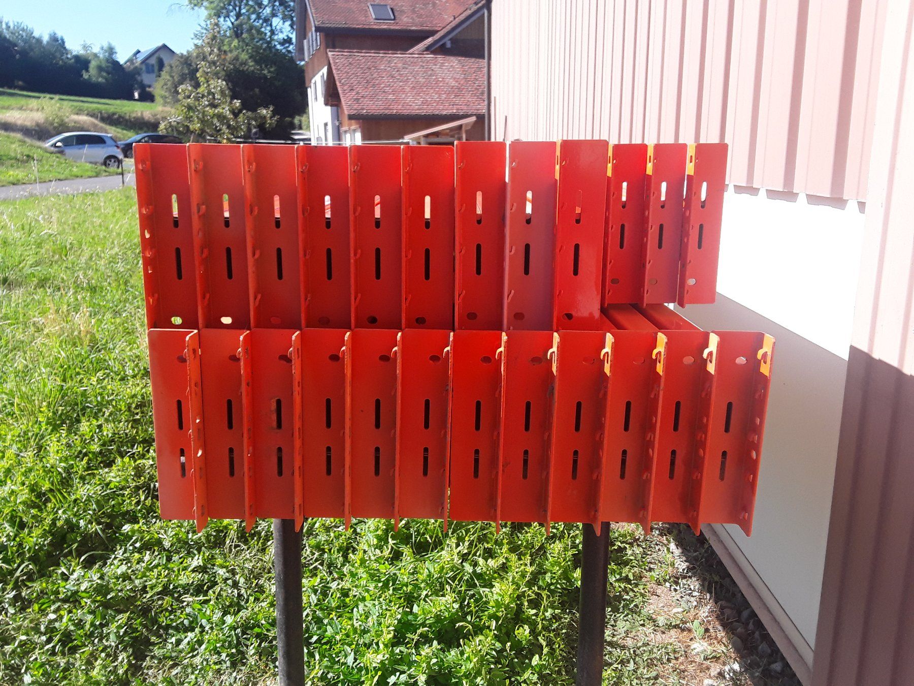 Scaffali: Etagères, rayonnage a palettes. – Usato da Vulliens venduto da Pop81 1