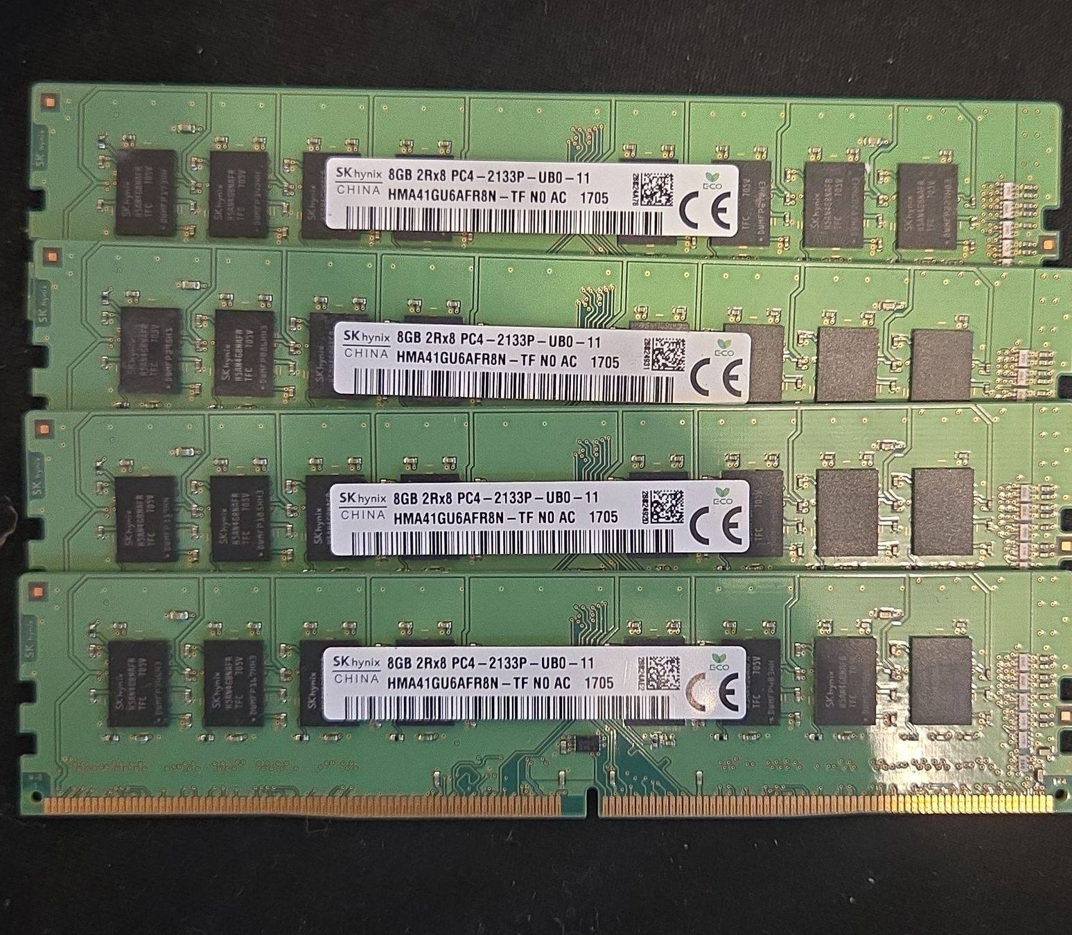 Componenti elettronici: 4x SK Hynix 8GB DDR4 RAM Module 2133MHz – Usato da Aedermannsdorf venduto da bhe_7qxp