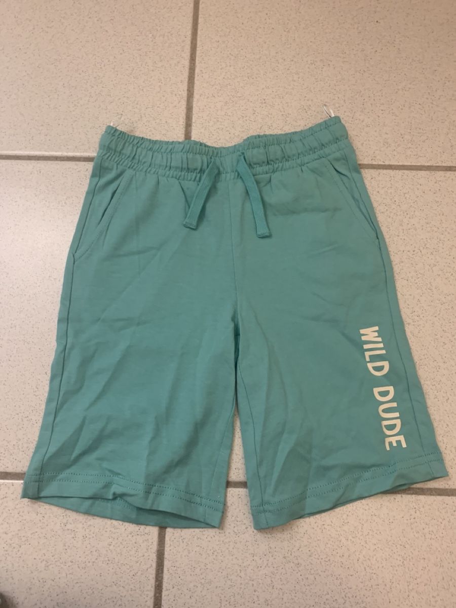 Pantaloni: Kurze Hose, Gr. 116, C&A – Usato da Buus venduto da 2013dp