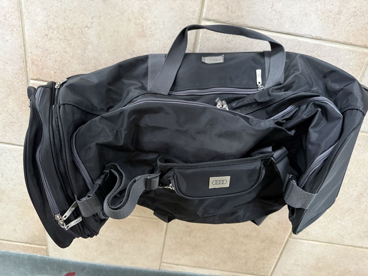 Valigie: Audi Rollkoffer/Tasche – Nuovo (secondo la descrizione) da Muhen venduto da marc1995 2
