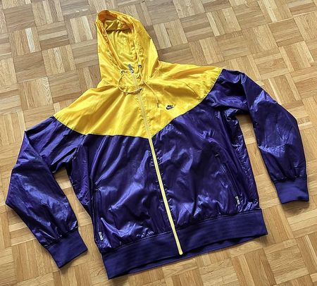 Nike Windrunner Sportswear Herrenjacke Colorblock Gelb/Lila