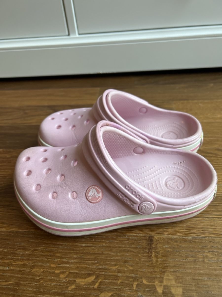 Crocs Scarpe per ragazzi: Baby Pink Crocs Size J2 - 33-34 EU – Usato da Adliswil venduto da youngbee 1