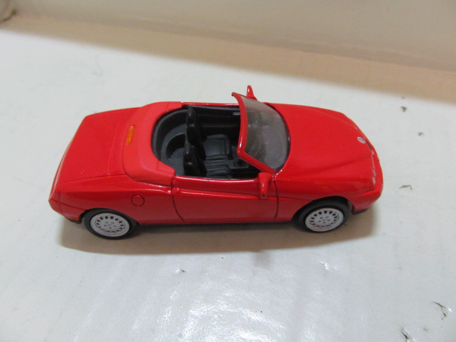 Alfa Romeo Modellautos: ALFA ROMEO SPIDER 1996  NUEW-RAY   1.43 – Gebraucht aus Grueningen von malamut56 3