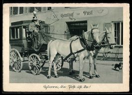 Postkutsche hält vor dem Gasthof zur Po