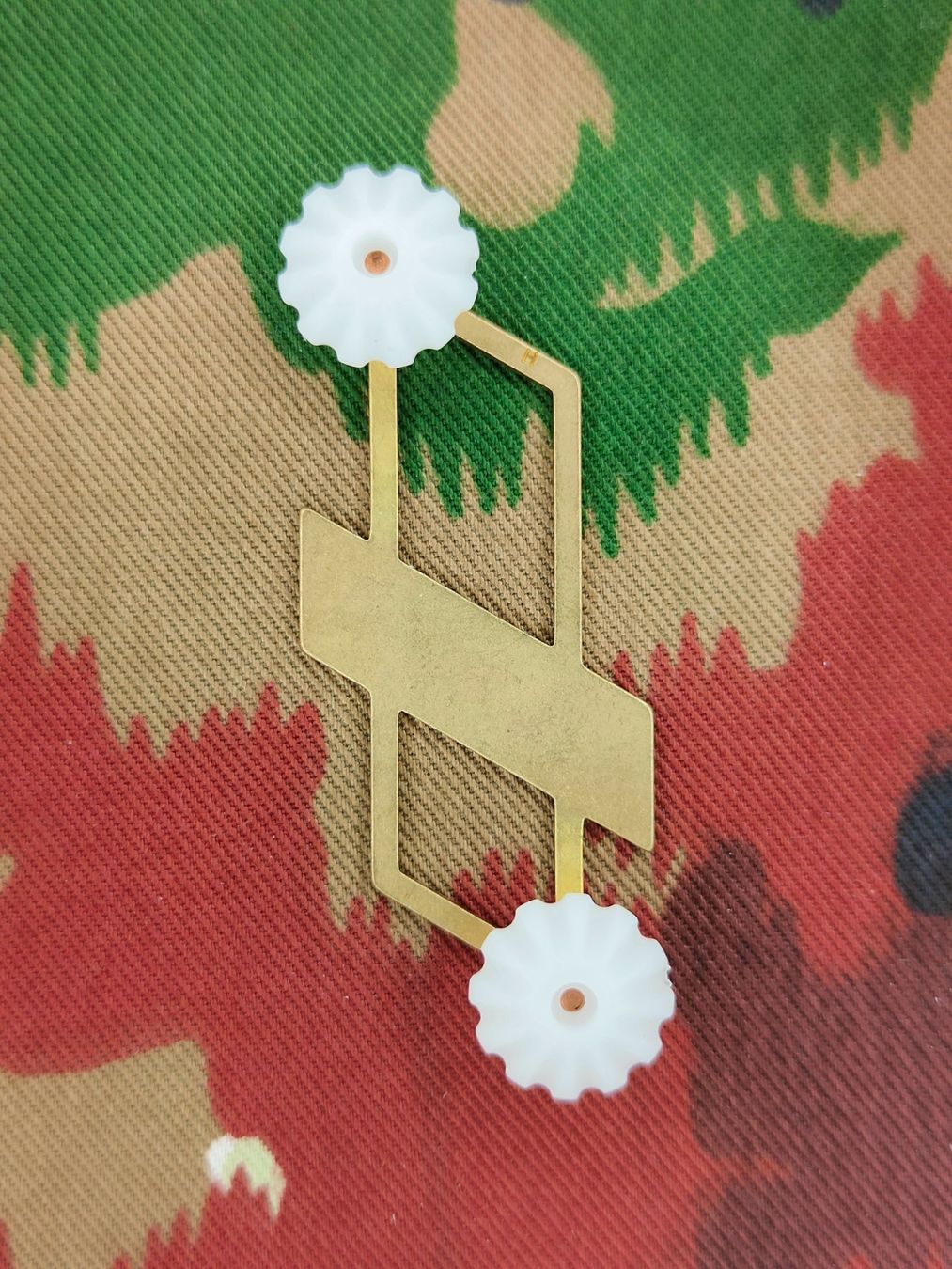Schweizer Armee Uniformen:  Gradabzeichen Major Ord. 1990, Variante 2 – Gebraucht aus Bauma von SwissMilitaria 1