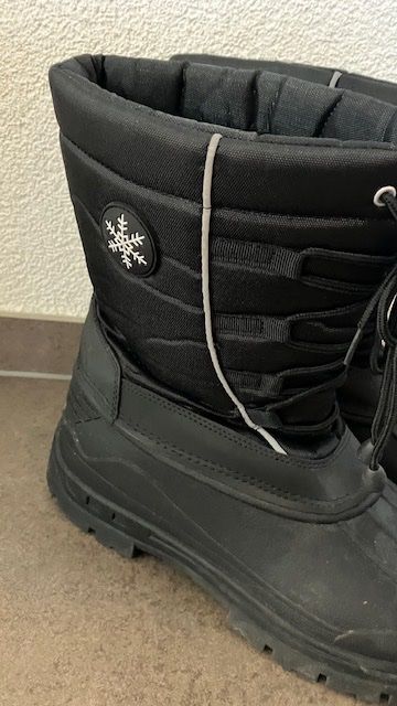 Decathlon Scarpe da uomo: Winterstiefel Schneestiefel Gr. 41 – Nuovo (secondo la descrizione) da Altstätten SG venduto da gina6378 1