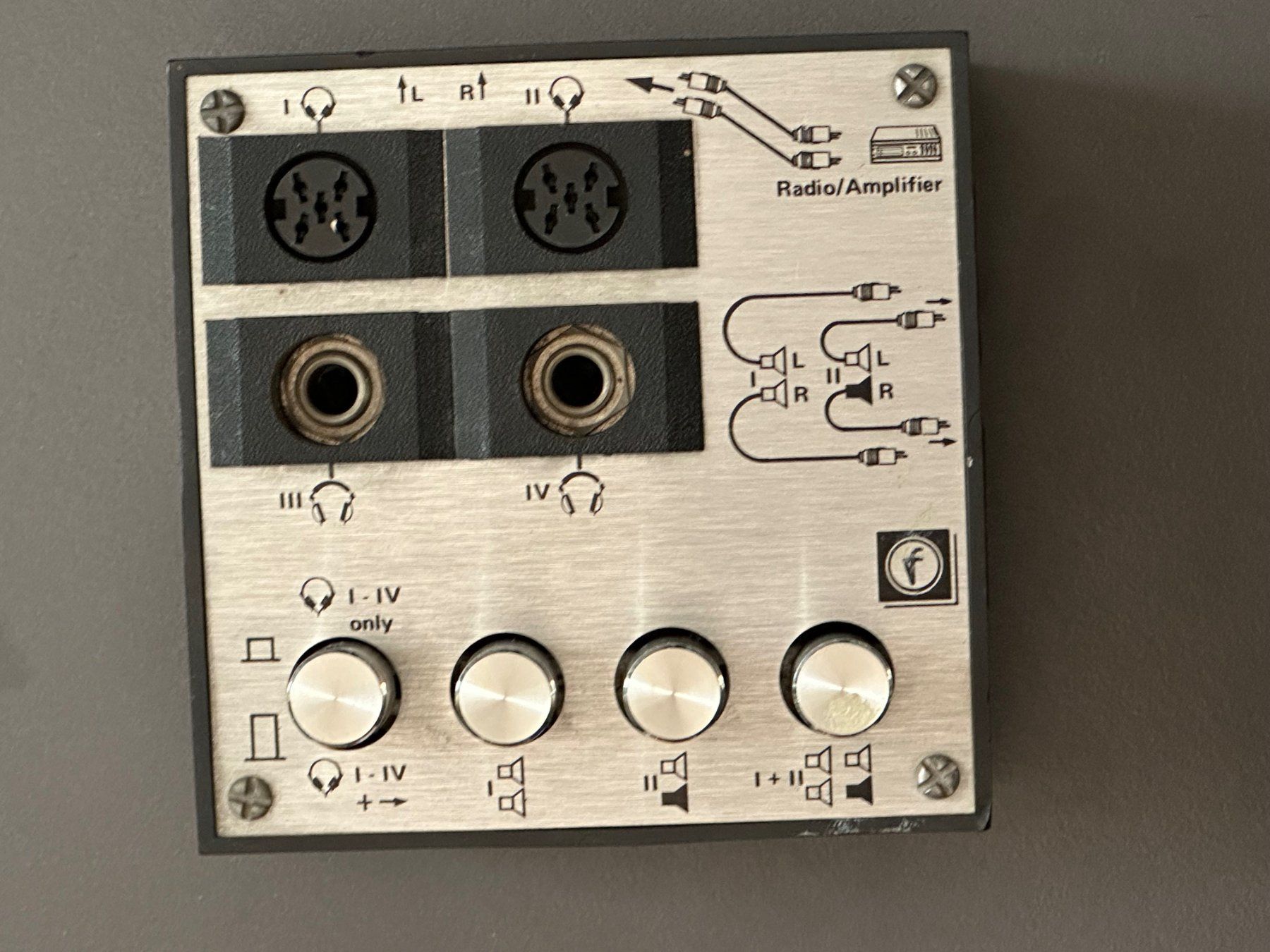 Componenti elettronici: Freitag Elektronik Umschaltpult, vintage – Usato da Luzern venduto da Fabian_Ni 1