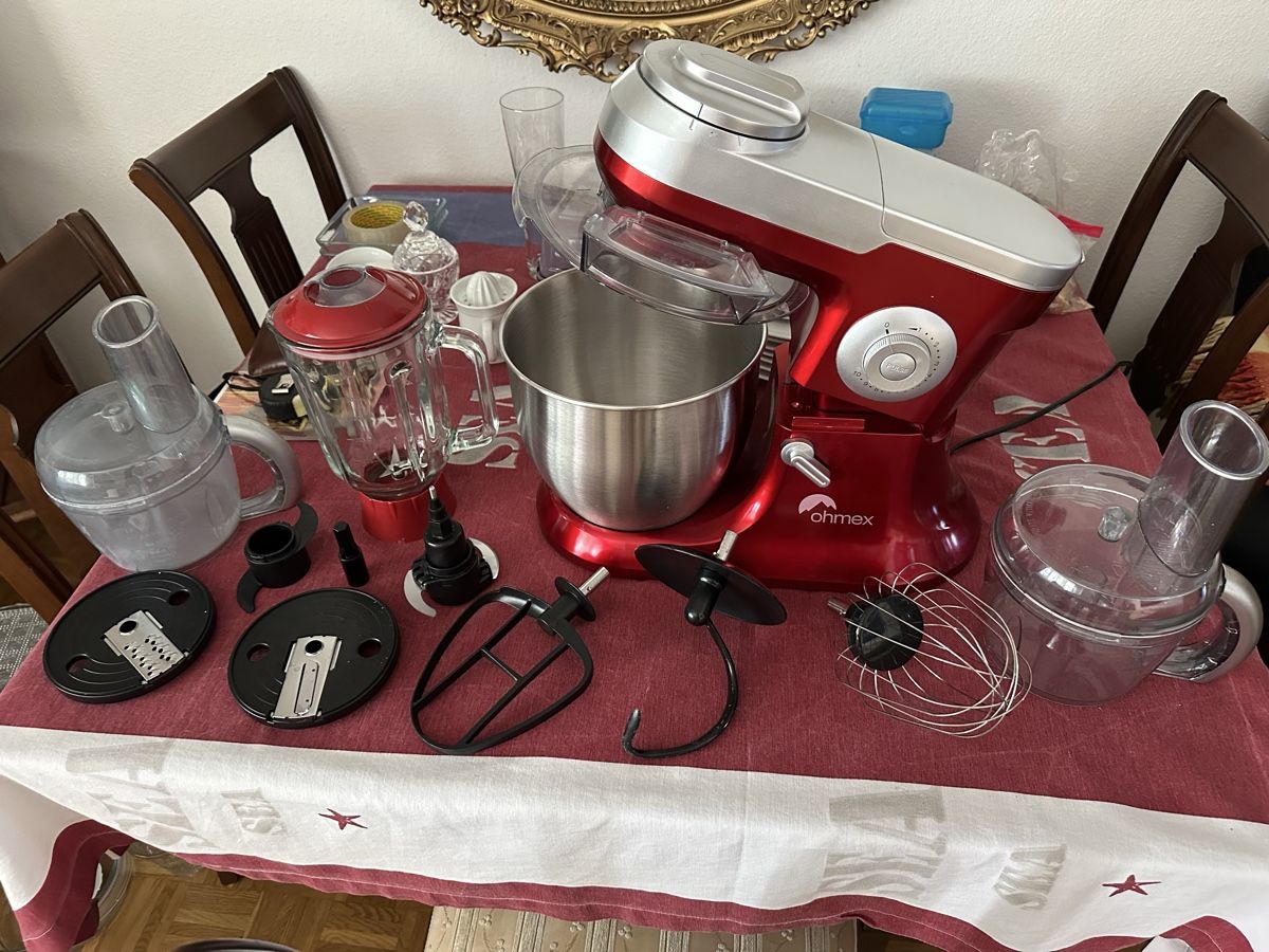 Ohmex Elettrodomestici da cucina: Ohmax Kitchen Machine Red Set good condition – Usato da Nuerensdorf venduto da Sagnak007