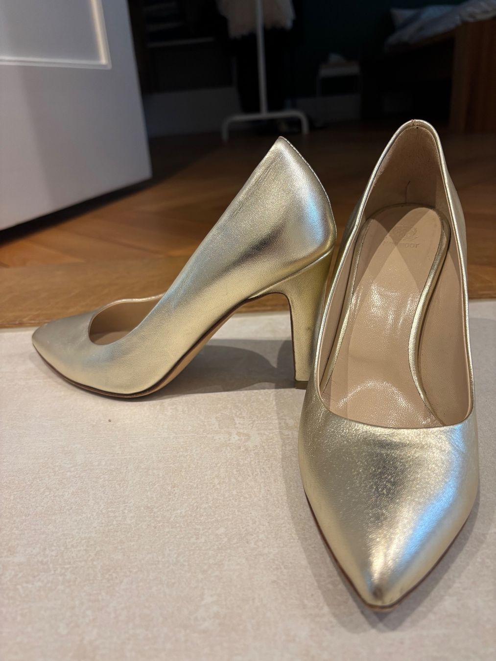 Navyboot Chaussures femmes: Pumps gold – D'occasion à Bern par mlmncln 2