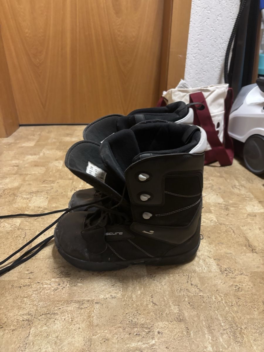 Scarpe da uomo: Snowboardschuhe grösse 43 – Usato da Wünnewil venduto da Lyman444 2