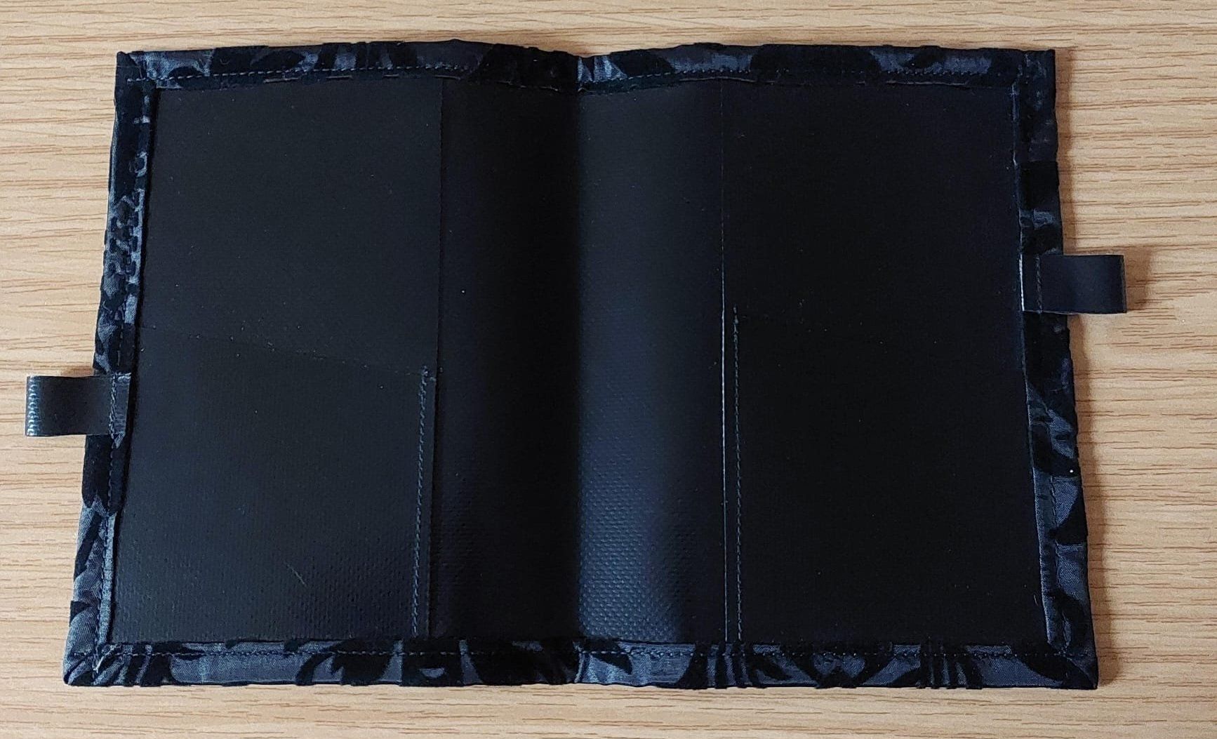 Cover & Protezioni schermo: Kalenderhülle – Usato da Urtenen-Schönbühl venduto da Kahru 4