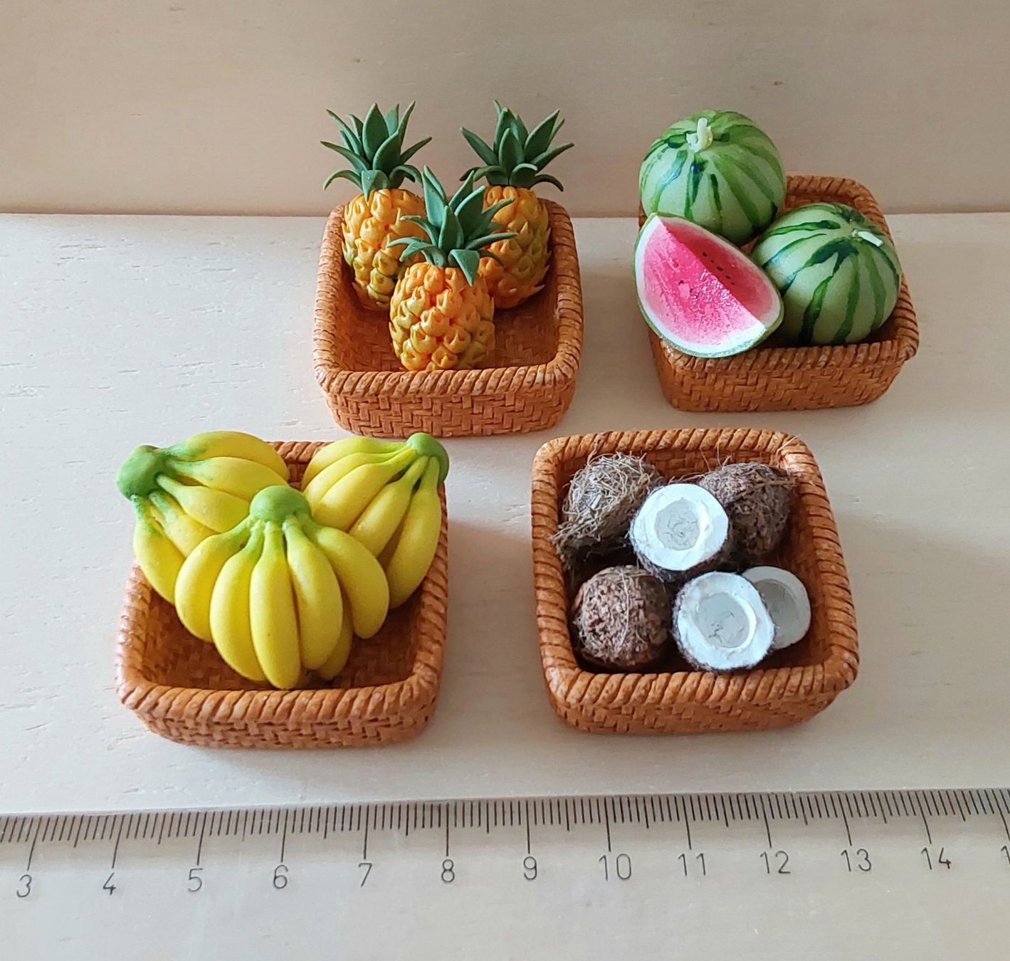 Puppenhäuser & -möbel: 4 x FRÜCHTE-KÖRBE....1:12 – Neu (gemäss Beschreibung) aus Adlikon b. Regensdorf von Mara10