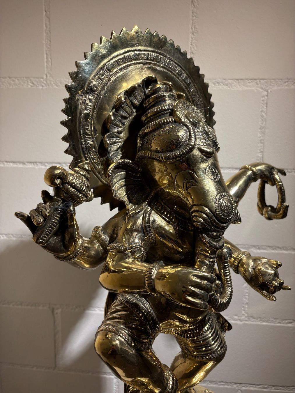Skulpturen & Statuen: Ganesha Messing Skulptur 52 cm – Gebraucht aus Lenggenwil von Unique_ 8