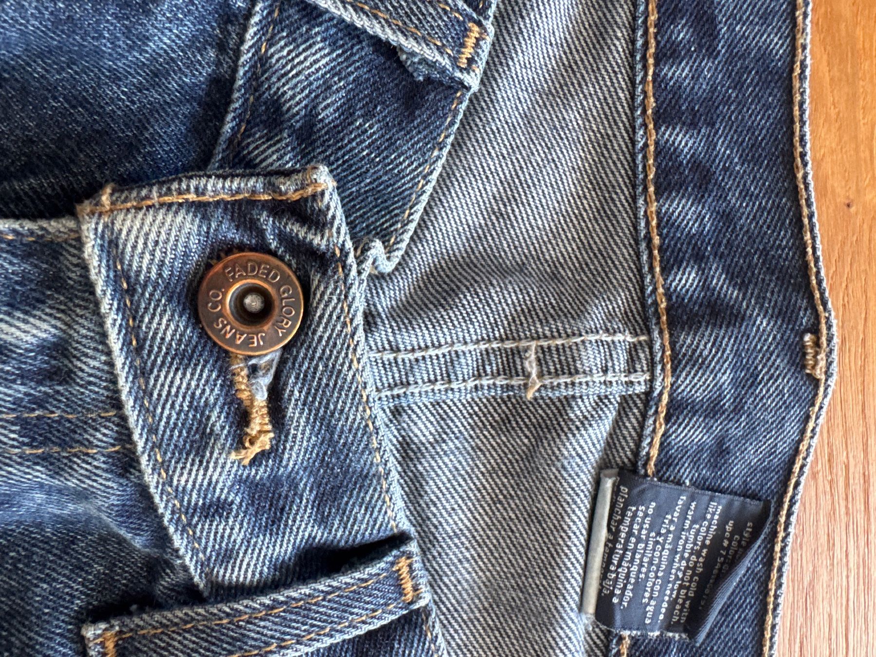 Jeans: Jeans Straight Leg – Usato da Schaan venduto da kri_tsw8 4