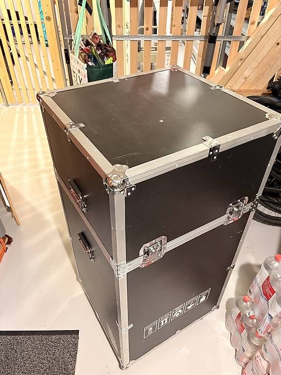 Valigie: Flightcase - Box - Verpackung  – Usato da St. Erhard venduto da steirerbua 1