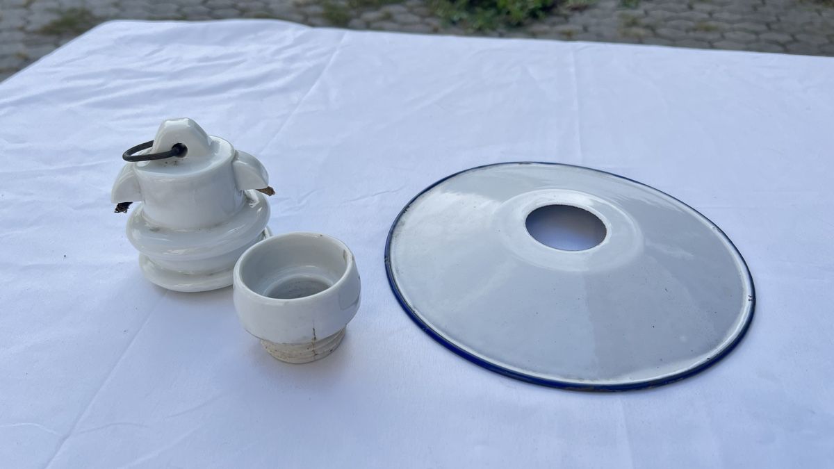 Lampade: Stalllampe mit Emailleschirm weiss – Usato da Vilters venduto da Antik2016 3