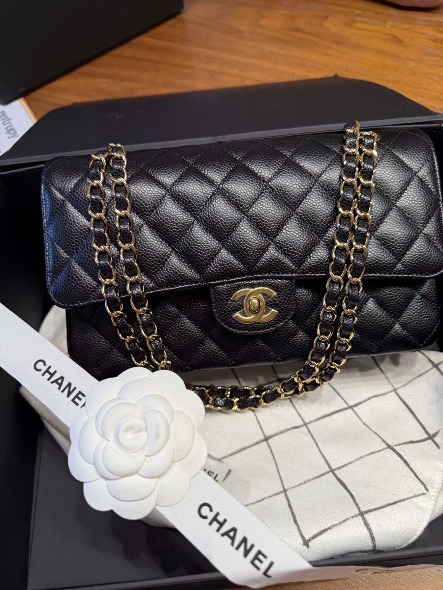 Chanel Borse da donna: Sac classique double rabat taille M – Usato da Chêne-Bourg venduto da luy_hk5b