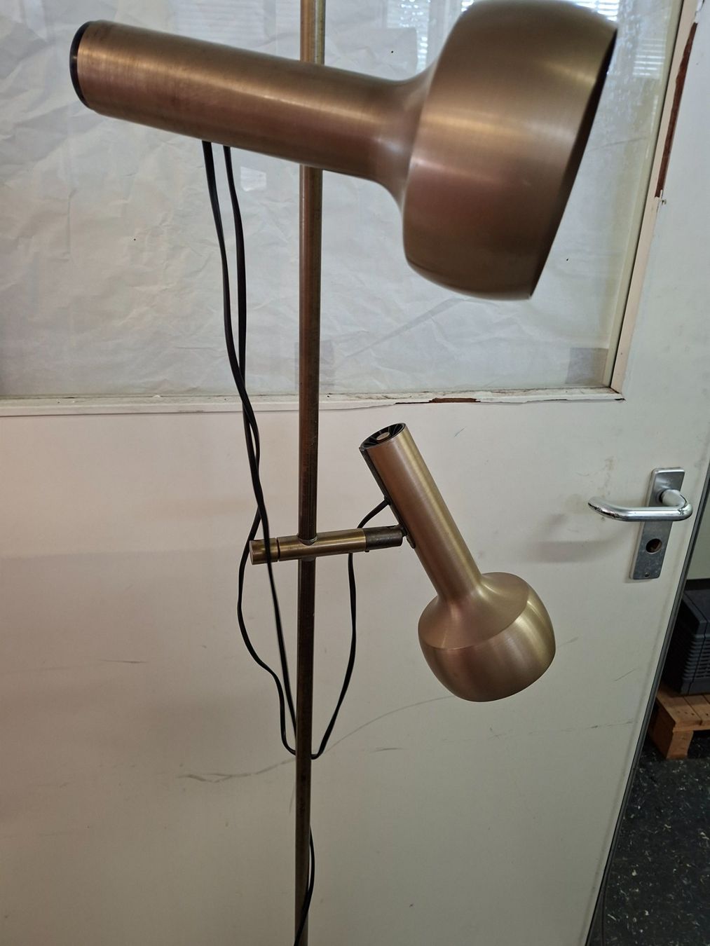 Lampes: Stehlampe Messing 2 Flammen einstellbar – D'occasion à Olten par Mezopotamya 1