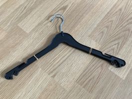 Lot de cintres noirs Vizzardi A 48 - Rangement pratique!