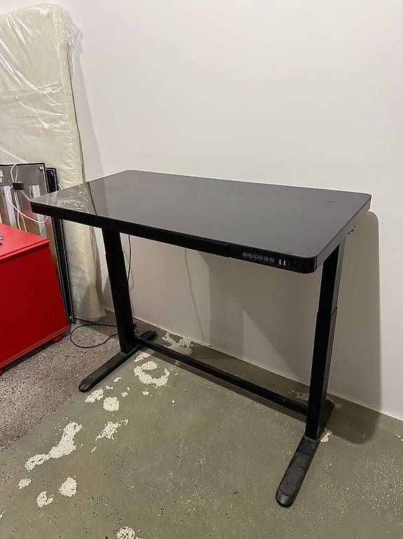 Tische: Stehtisch H 90  – Gebraucht aus Brüttisellen von ZalabaDesign 1
