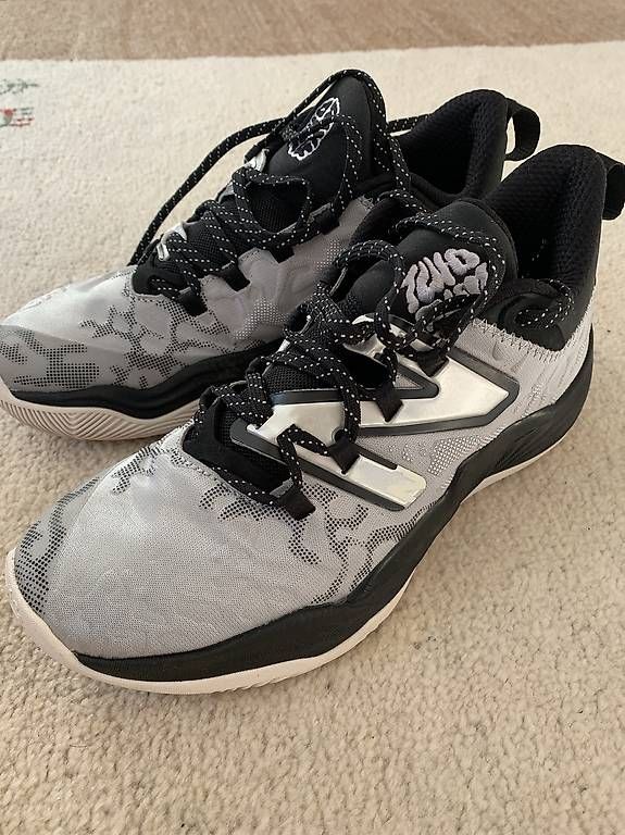 Scarpe da uomo: New Balance Basketballschuh – Usato da Zürich venduto da greekfever