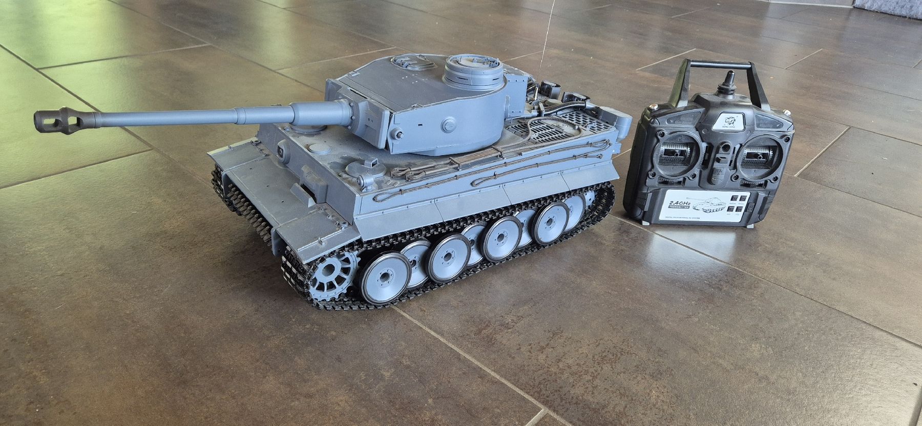 Modellbausätze & Standmodelle: Panzer – Gebraucht aus Wuppenau von Suenneli10 1