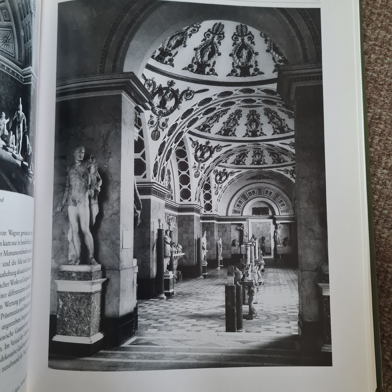 Libri: Werkkatalog Architekt Leo von Klenze  – Usato da Basel venduto da Piscosour01 9