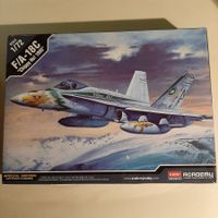 1775 ... Mc.D.D. F/A-18 C Hornet ... Academy 12505